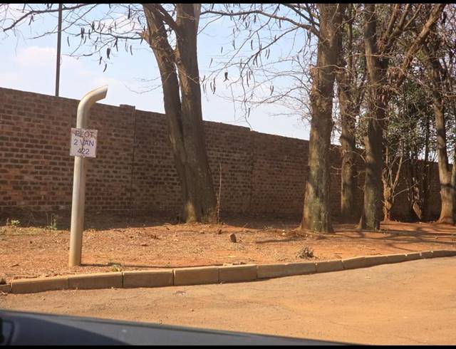 LAND FOR SALE IN BREDELL